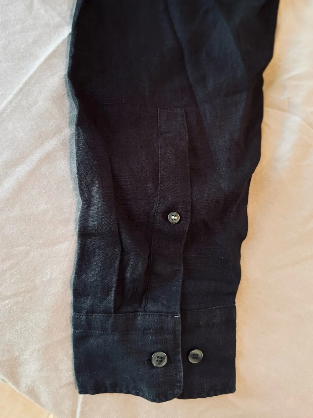BANANA REPUBLIC Men’s Standard Fit Black Linen Long-Sleeve Button-Down Shirt